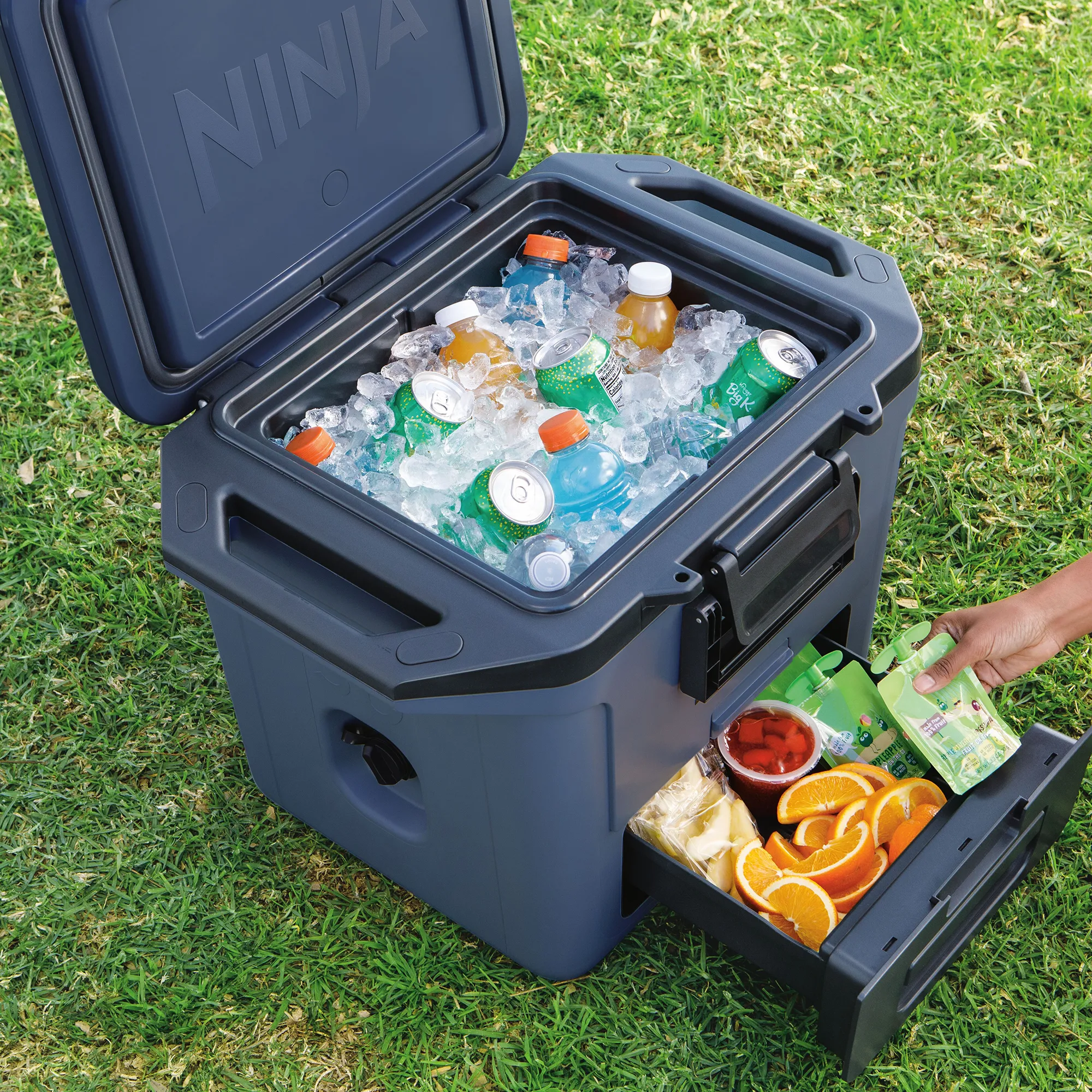 Ninja FrostVault 28L Hard Cooler with Dry Zone 11 Ninja FrostVault 28L Hard Cooler with Dry Zone