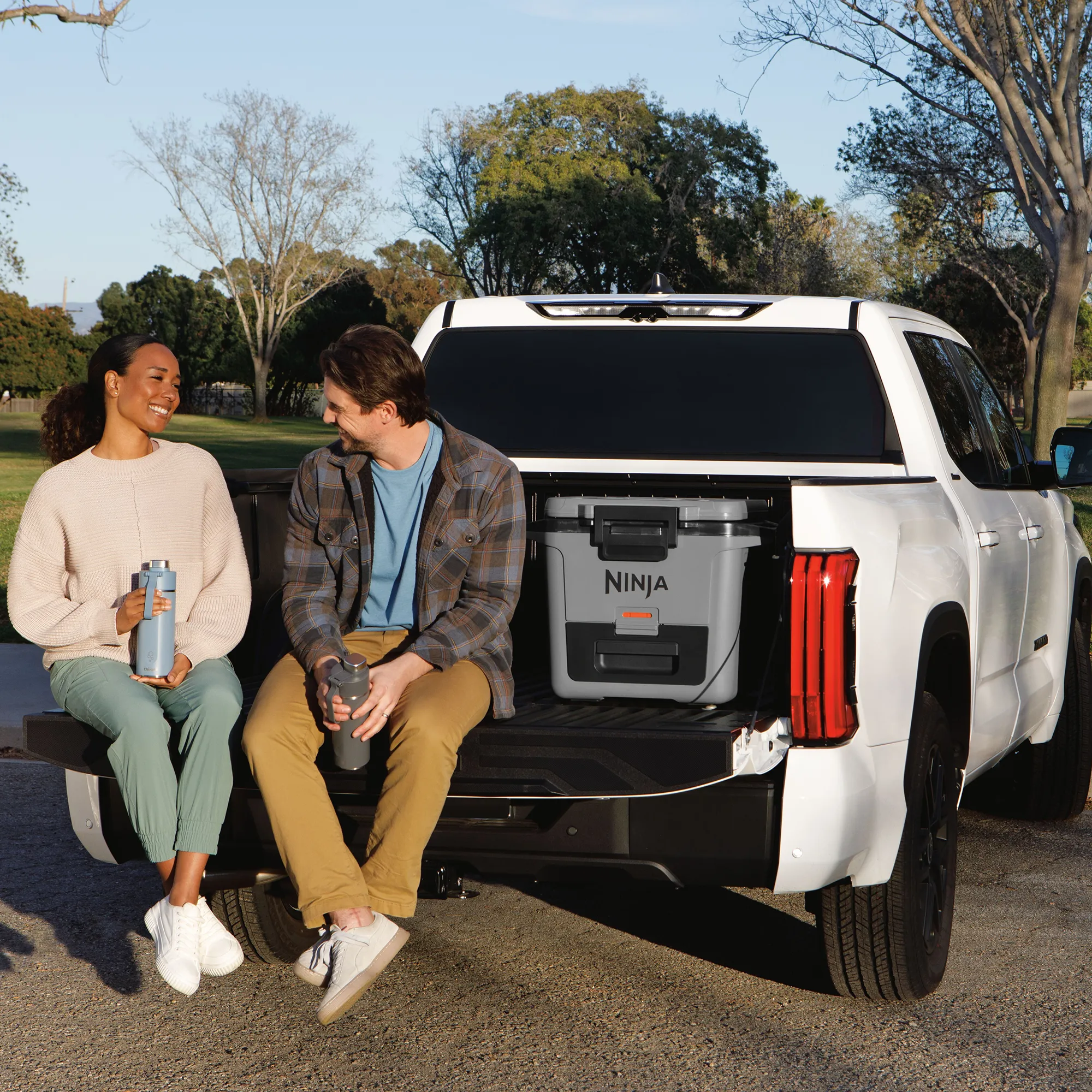 Ninja FrostVault 28L Hard Cooler with Dry Zone 22 Ninja FrostVault 28L Hard Cooler with Dry Zone