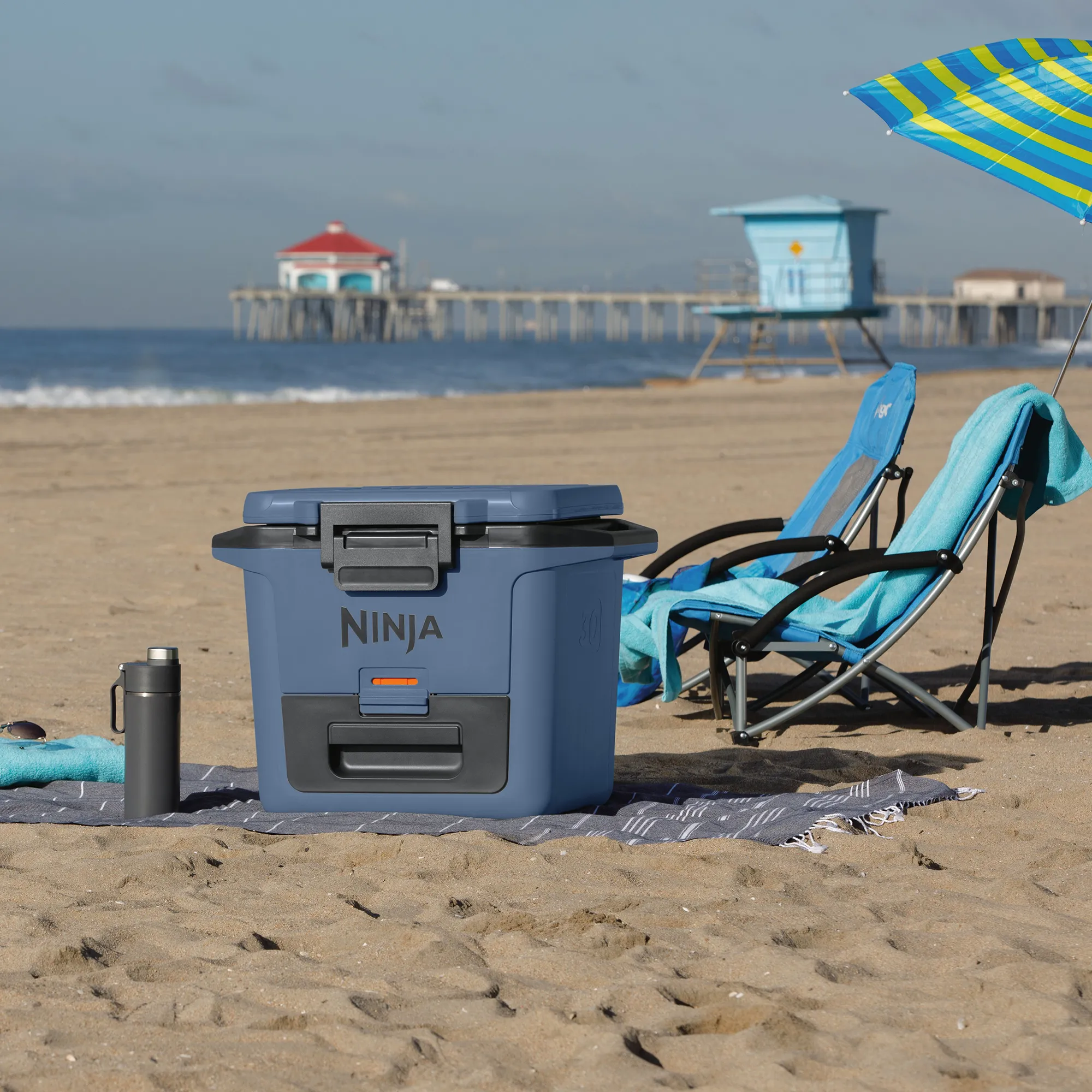 Ninja FrostVault 28L Hard Cooler with Dry Zone 7 Ninja FrostVault 28L Hard Cooler with Dry Zone