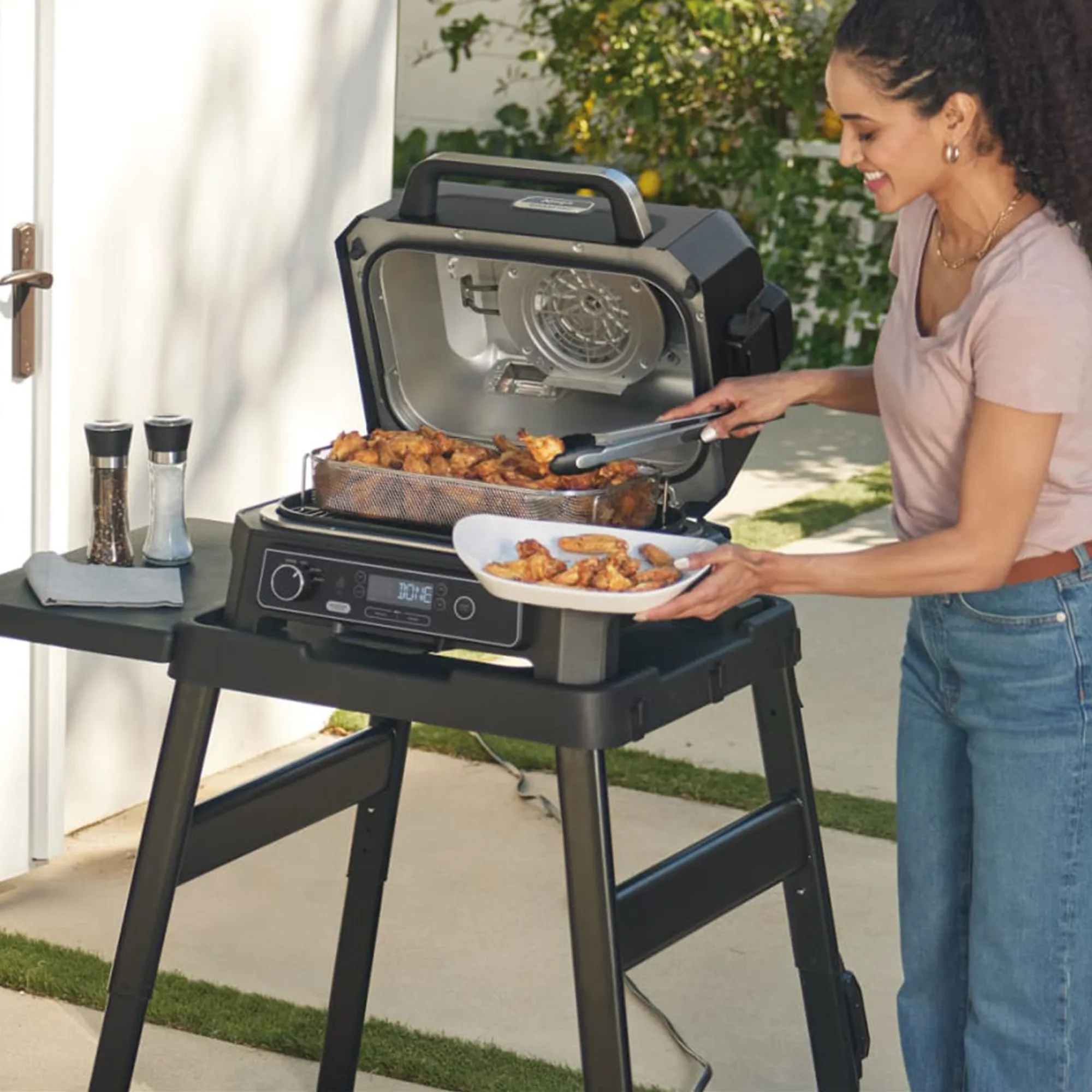 Ninja Woodfire Pro XL Outdoor Electric BBQ Grill & Smoker 17 Ninja Woodfire Pro XL Outdoor Electric BBQ Grill & Smoker